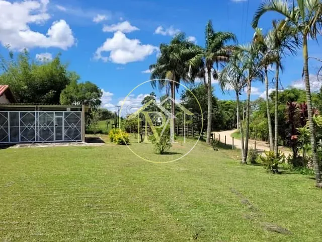 Sítio com 181500m², à venda, no bairro Retiro em Itapetininga