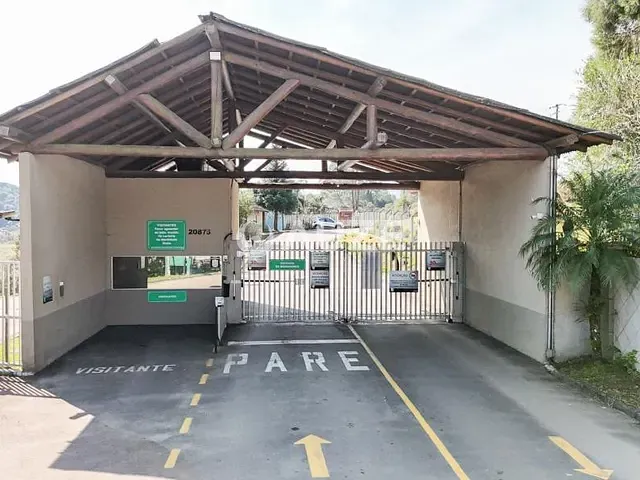 Sítio com 21m² 3 quartos e 1 banheiro, à venda, no bairro Borda do Campo em São José Dos Pinhais