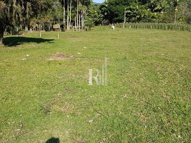 Sítio com 1080m², à venda, no bairro Oliveira em Tijucas