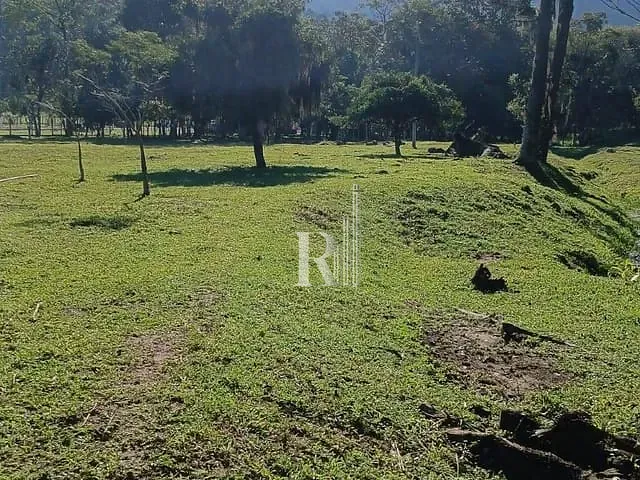 Sítio com 1080m², à venda, no bairro Oliveira em Tijucas