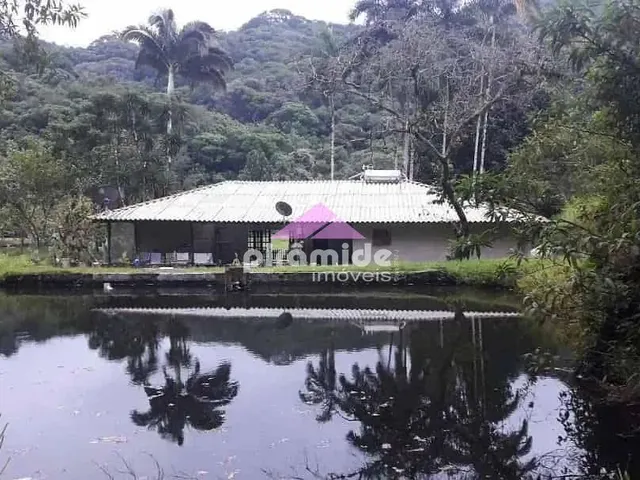 Sítio com 242000m² 6 quartos e 6 banheiros, à venda, no bairro Horto (Morro das Moças) em Ubatuba