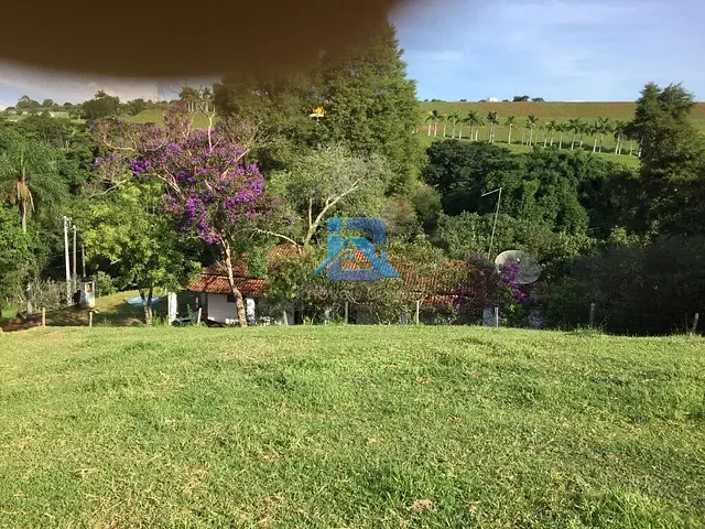 Sítio com 96800m² 4 quartos e 2 banheiros, à venda, no bairro Bairro Tapera Grande em Itatiba