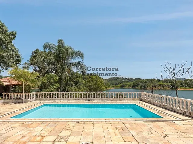 Sítio com 351m² 6 quartos e 4 banheiros, à venda, no bairro Chácaras Condomínio Recanto Pássaros II em Jacareí