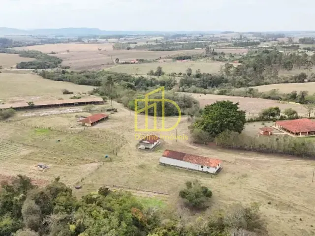 Sítio com 316536m², à venda, no bairro Área Rural em Itapetininga