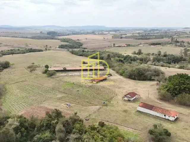 Sítio com 316536m², à venda, no bairro Área Rural em Itapetininga