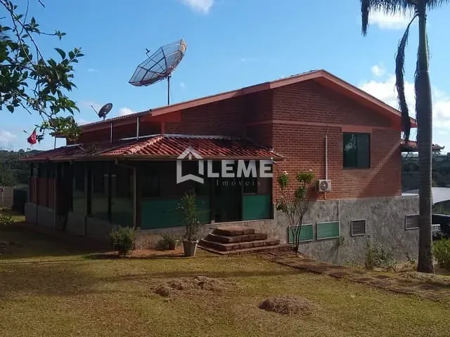 Sítio com 60258m² 5 quartos e 4 banheiros, à venda, no bairro Chácaras São Martins em Mococa