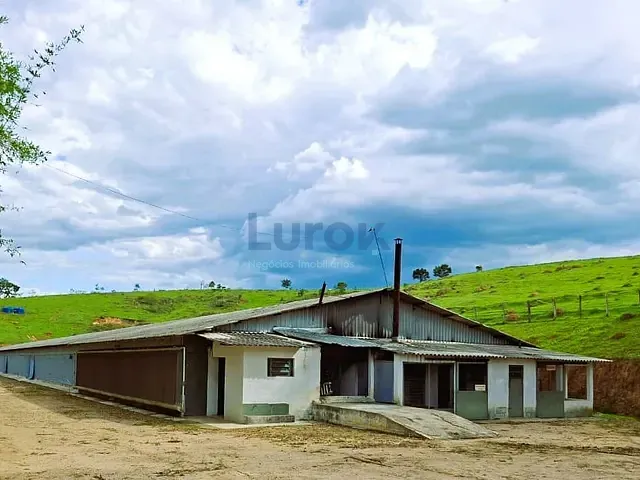 Sítio com 181000m² 2 quartos e 1 banheiro, à venda, no bairro Rural em Bragança Paulista
