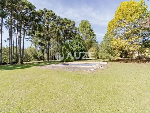 Sítio com 470m² 4 quartos e 5 banheiros, à venda, no bairro Area Rural em São José Dos Pinhais
