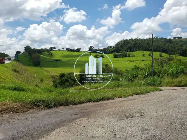 Sítio com 242000m², à venda, no bairro Presidente Jucelino em Pouso Alegre