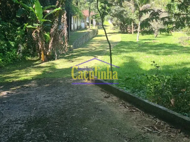 Sítio com 135000m², à venda, no bairro Cinco Lagos em Mendes