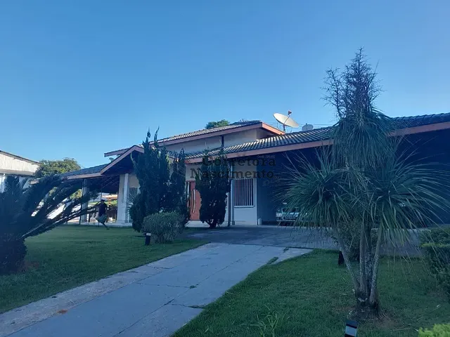 Sítio com 200m², à venda, no bairro Jardim Santana em Jacareí