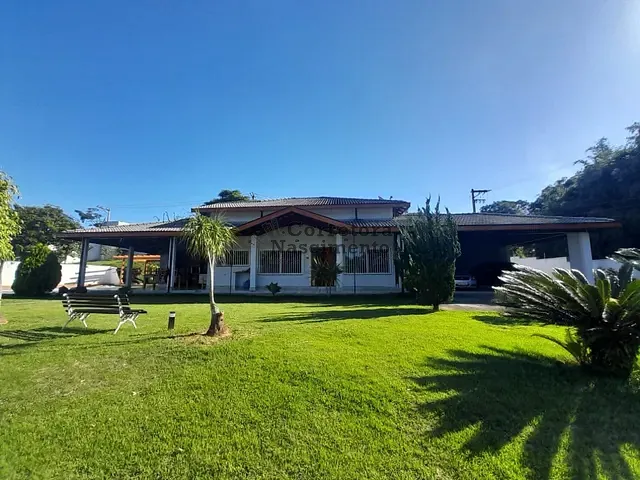 Sítio com 200m², à venda, no bairro Jardim Santana em Jacareí