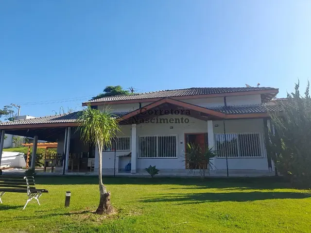 Sítio com 200m², à venda, no bairro Jardim Santana em Jacareí
