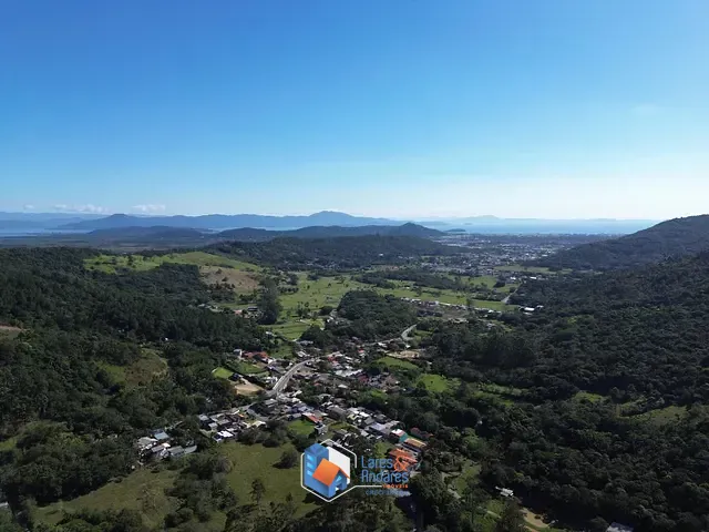 Sítio com 12268m², à venda, no bairro Vargem Grande em Florianópolis