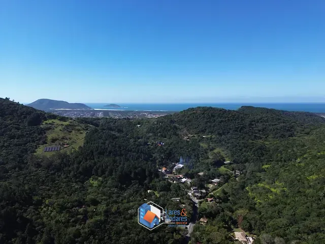 Sítio com 12268m², à venda, no bairro Vargem Grande em Florianópolis