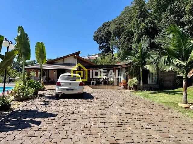 Sítio com 450m² 3 quartos e 4 banheiros, à venda, no bairro Presidente Kennedy em Concórdia