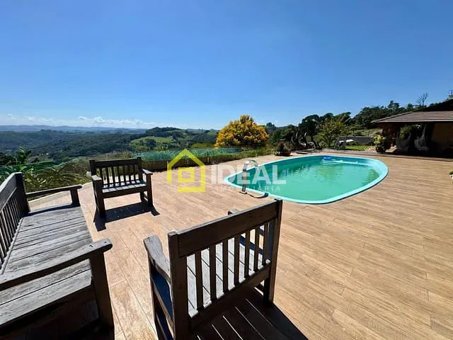 Sítio com 450m² 3 quartos e 4 banheiros, à venda, no bairro Presidente Kennedy em Concórdia