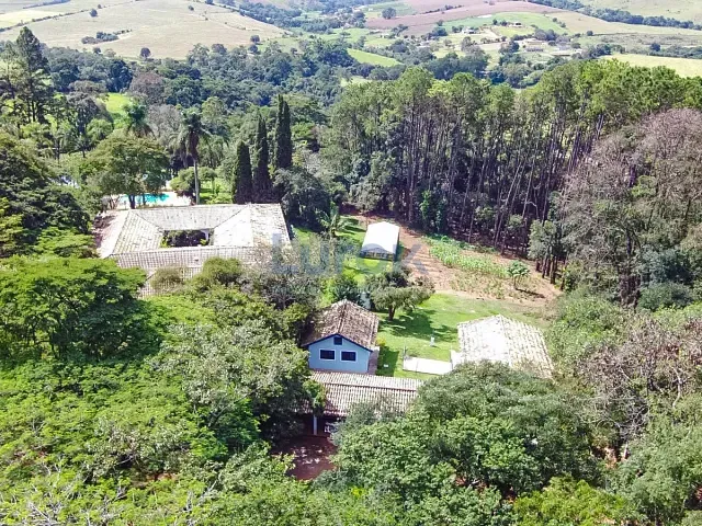 Sítio com 114500m² 13 quartos e 16 banheiros, à venda, no bairro Área Rural de Morungaba em Morungaba