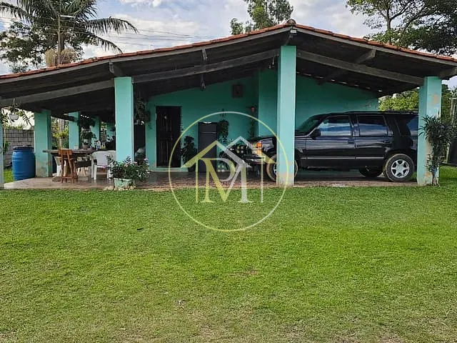 Sítio com 48400m² 3 quartos e 1 banheiro, à venda, no bairro Jardim Tatiana em Sorocaba