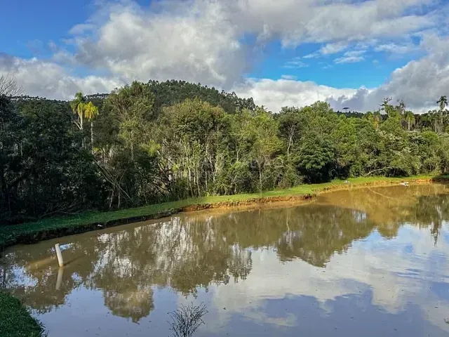 Sítio com 500m² 6 quartos e 5 banheiros, à venda, no bairro Volta Grande em Bocaiúva Do Sul