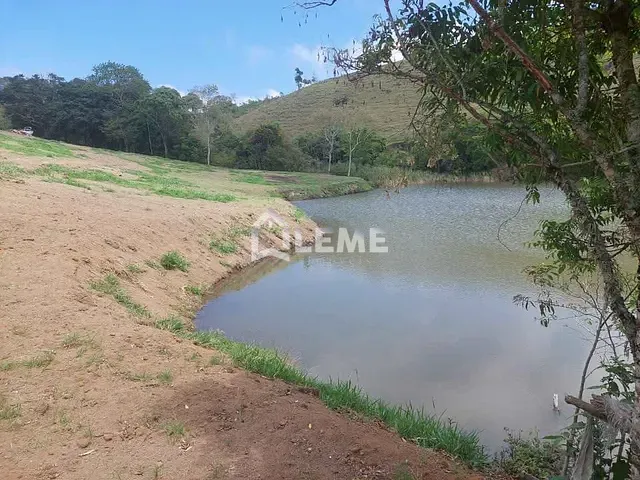 Sítio com 164m² 1 quarto e 1 banheiro, à venda, no bairro ZONA RURAL em Divinolândia