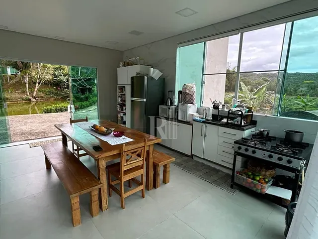 Sítio com 3336m² 3 quartos e 1 banheiro, à venda, no bairro Sertão do Valongo em Porto Belo
