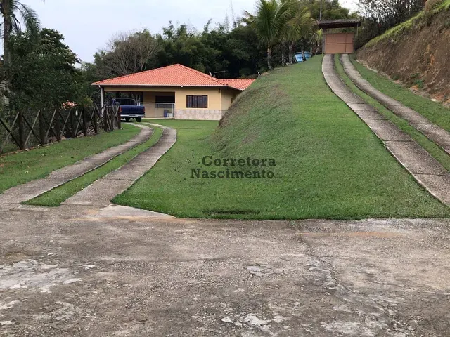 Sítio com 6000m², à venda, no bairro Capim da Angola em Paraibuna