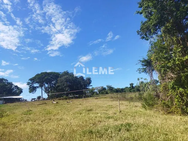 Sítio com 100m² 2 quartos e 2 banheiros, à venda, no bairro Área Rural de Mococa em Mococa
