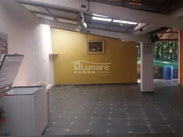 Sítio com 15000m², à venda, no bairro Taiacupeba em Mogi das Cruzes