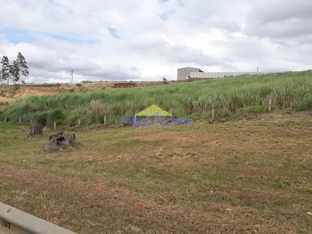 Sítio com 9115m², à venda, no bairro Bela Vista em Capivari