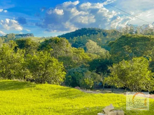Sítio com 71611m² 3 quartos e 5 banheiros, à venda, no bairro Iara em Atibaia