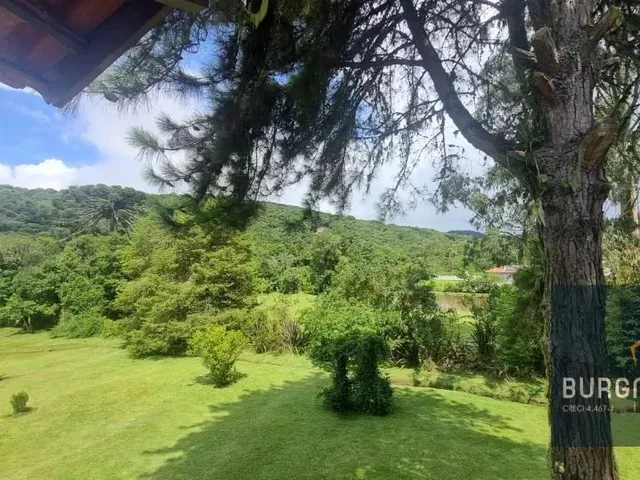 Sítio com 5000m² 3 quartos e 3 banheiros, à venda, no bairro Recreio da Serra em Piraquara