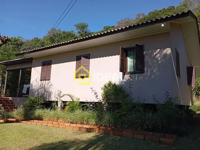 Sítio 4 quartos e 1 banheiro, à venda, no bairro Nova Estrela em Arabutã