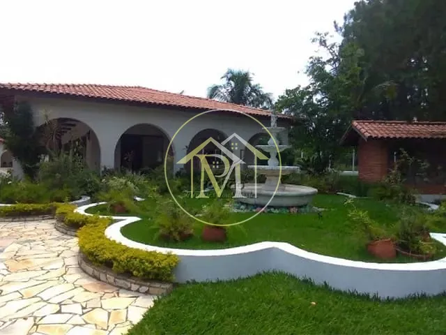 Sítio com 145000m² 5 quartos e 8 banheiros, à venda, no bairro Centro em Tatuí