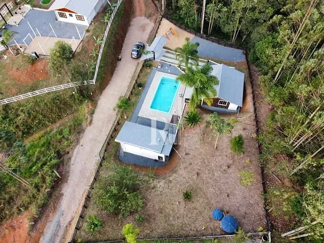Sítio 2 quartos e 2 banheiros, à venda, no bairro Claraíba em São João Batista