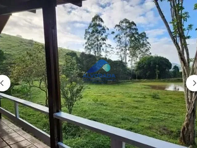 Sítio com 130205m² 4 quartos e 1 banheiro, à venda, no bairro Sobrado em São José dos Campos