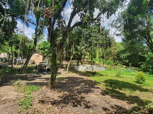 Sítio com 42026m², à venda, no bairro Próximo ao Condomínio Lagoinha em Jacareí