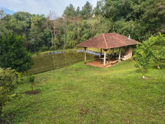 Sítio com 12100m² 3 quartos e 2 banheiros, à venda, no bairro Ferraria em Campo Largo