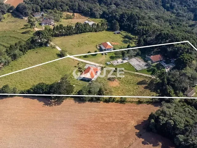 Sítio à venda, no bairro Colônia Revier em Campo Largo