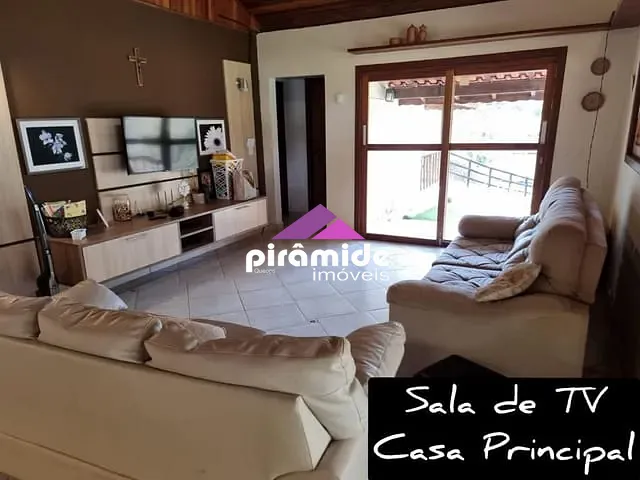 Sítio com 461700m² 4 quartos e 3 banheiros, à venda, no bairro Bro Guaranjanga em Cunha