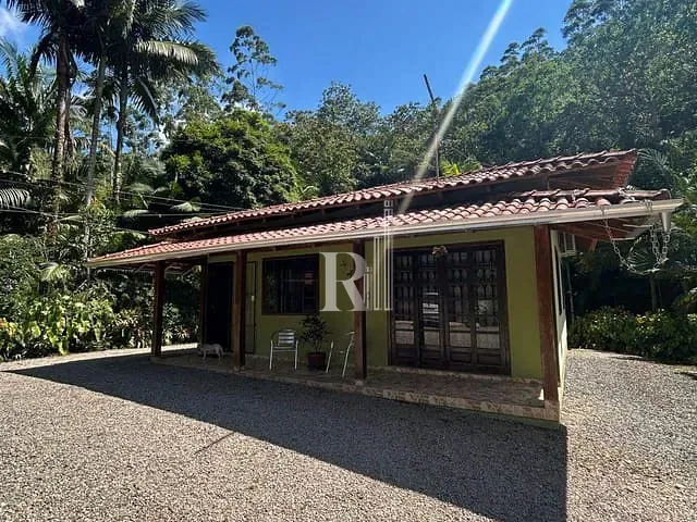 Sítio com 129259m² 4 quartos e 2 banheiros, à venda, no bairro Oliveira em Tijucas