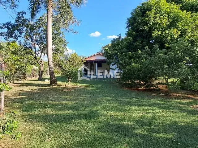 Chácara com 3000m² 3 quartos e 2 banheiros, à venda, no bairro Vila Lambari em Mococa