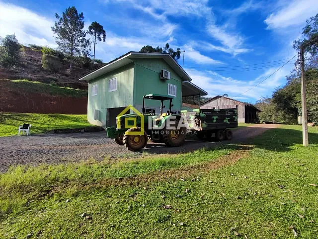 Sítio com 20000m², à venda, no bairro Área Rural de Concórdia em Concórdia