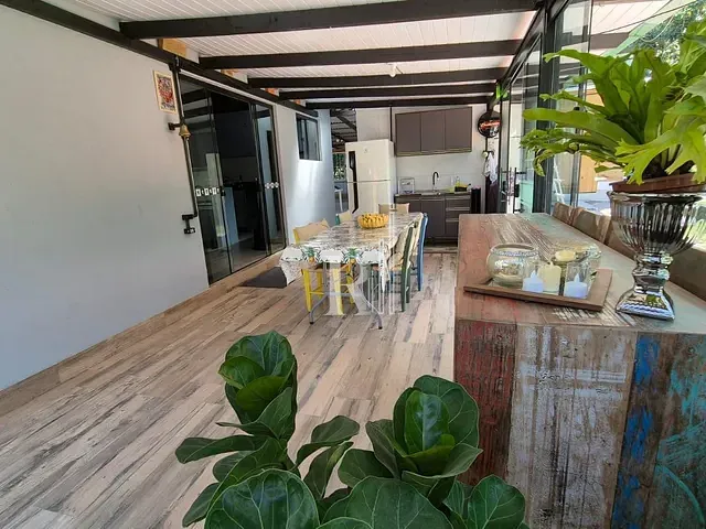 Sítio com 914m² 2 quartos e 3 banheiros, à venda, no bairro Sertão de Santa Luzia em Porto Belo