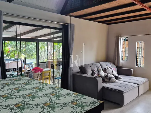 Sítio com 914m² 2 quartos e 3 banheiros, à venda, no bairro Sertão de Santa Luzia em Porto Belo