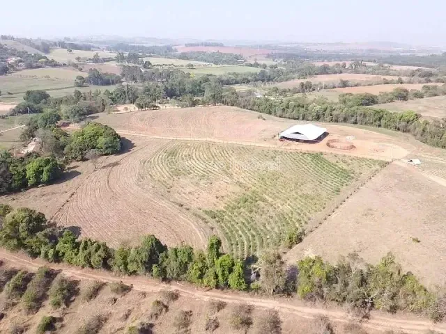 Terreno com 100762m², à venda, no bairro Área Rural de Santo Antônio de Posse em Santo Antônio de Posse
