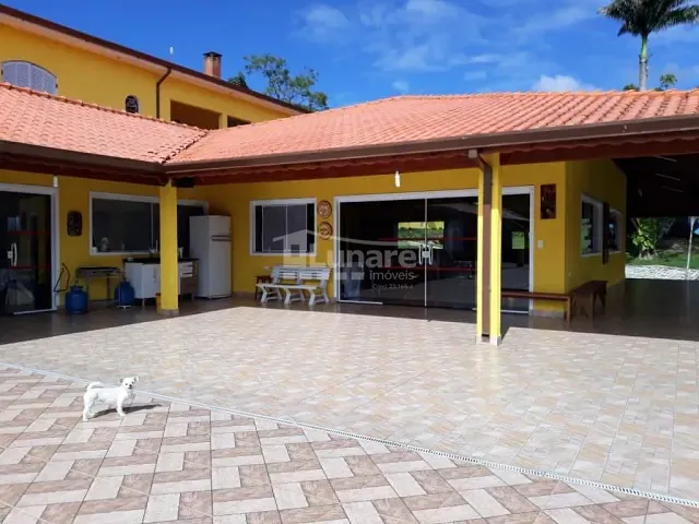 Sítio com 48000m², à venda, no bairro Centro em Biritiba Mirim