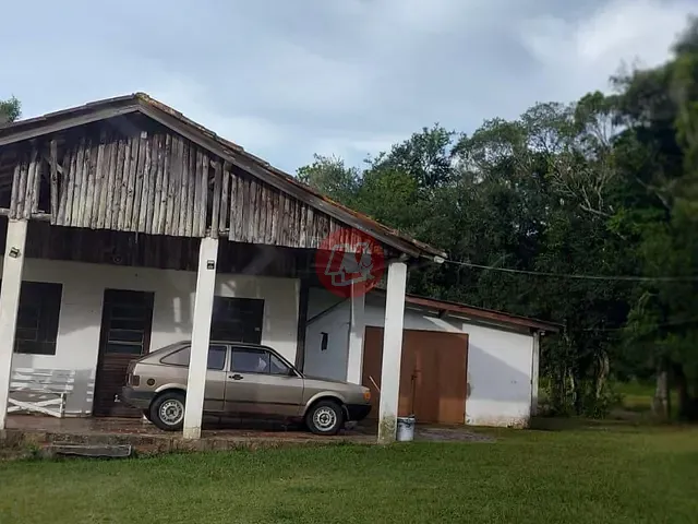Sítio com 112485m², à venda, no bairro Restinga em Porto Alegre