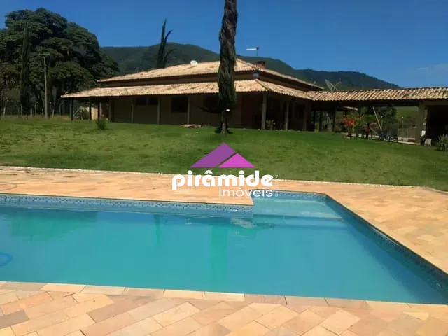 Sítio com 30000m² 3 quartos e 5 banheiros, à venda, no bairro Capim Dangola em Paraibuna