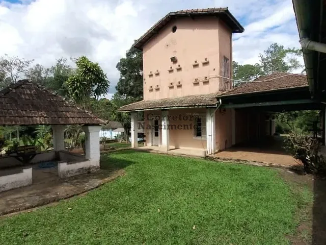 Sítio com 12000m², para alugar, no bairro Bandeira Branca em Jacareí